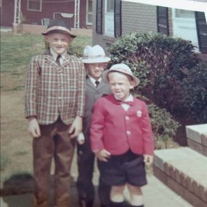 Meet your Posher, Kenneth